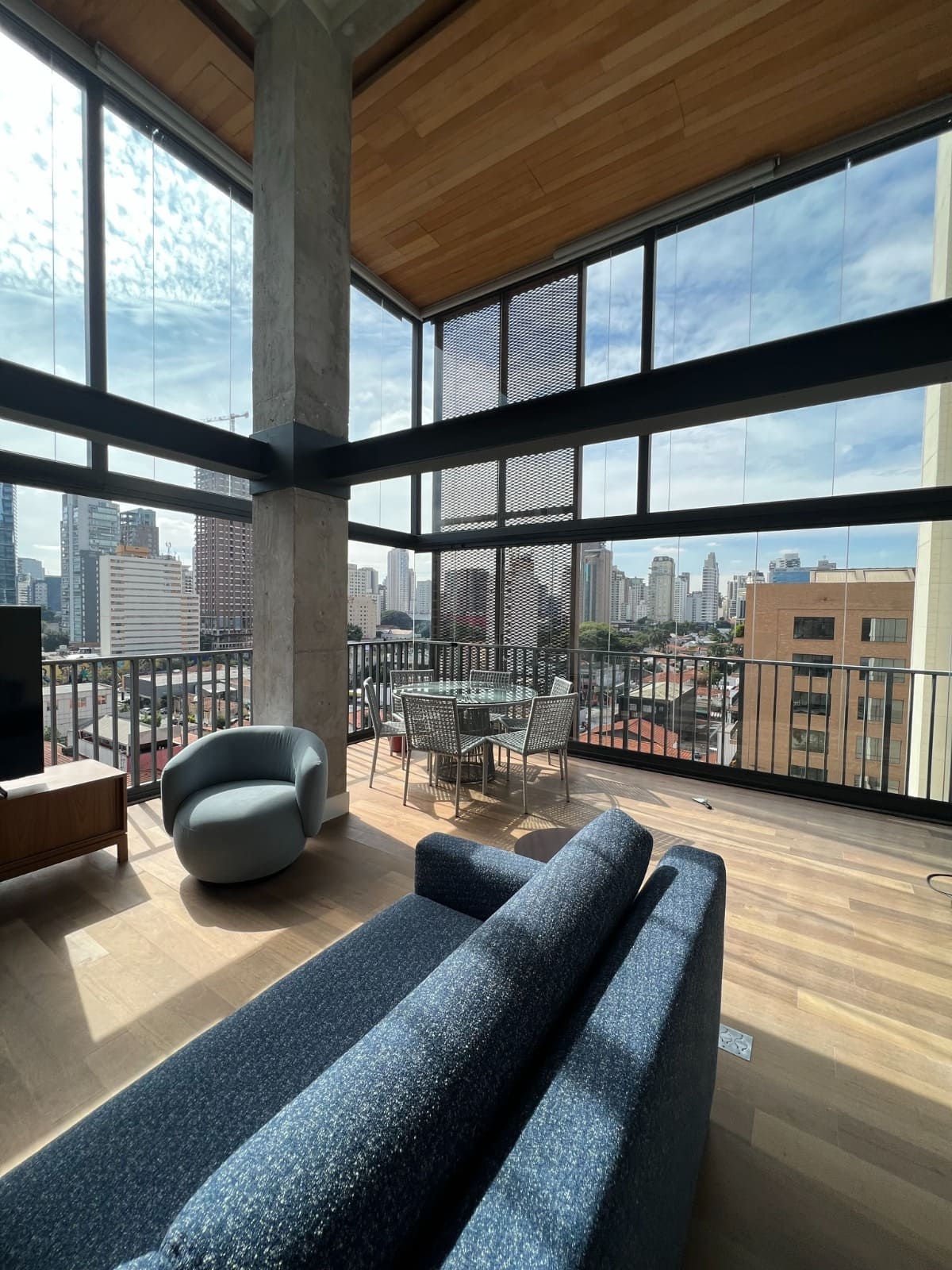 WhatsApp Image 2025-12-17 at 22.31.06 (11)